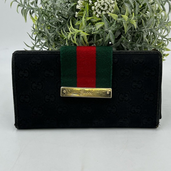 SOLD!!! GUCCI Vintage GG Web Black Canvas and Leather Heritage Collection Wallet - Picture 2 of 14